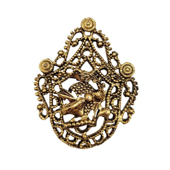 Medieval Style Knights Head Laurel Branch Brooch Gold Tone Safety Closure - Picture 1 of 2